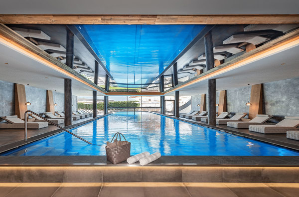 Hotel Edelweiss**** - Edelweiss Pool E Web 4K